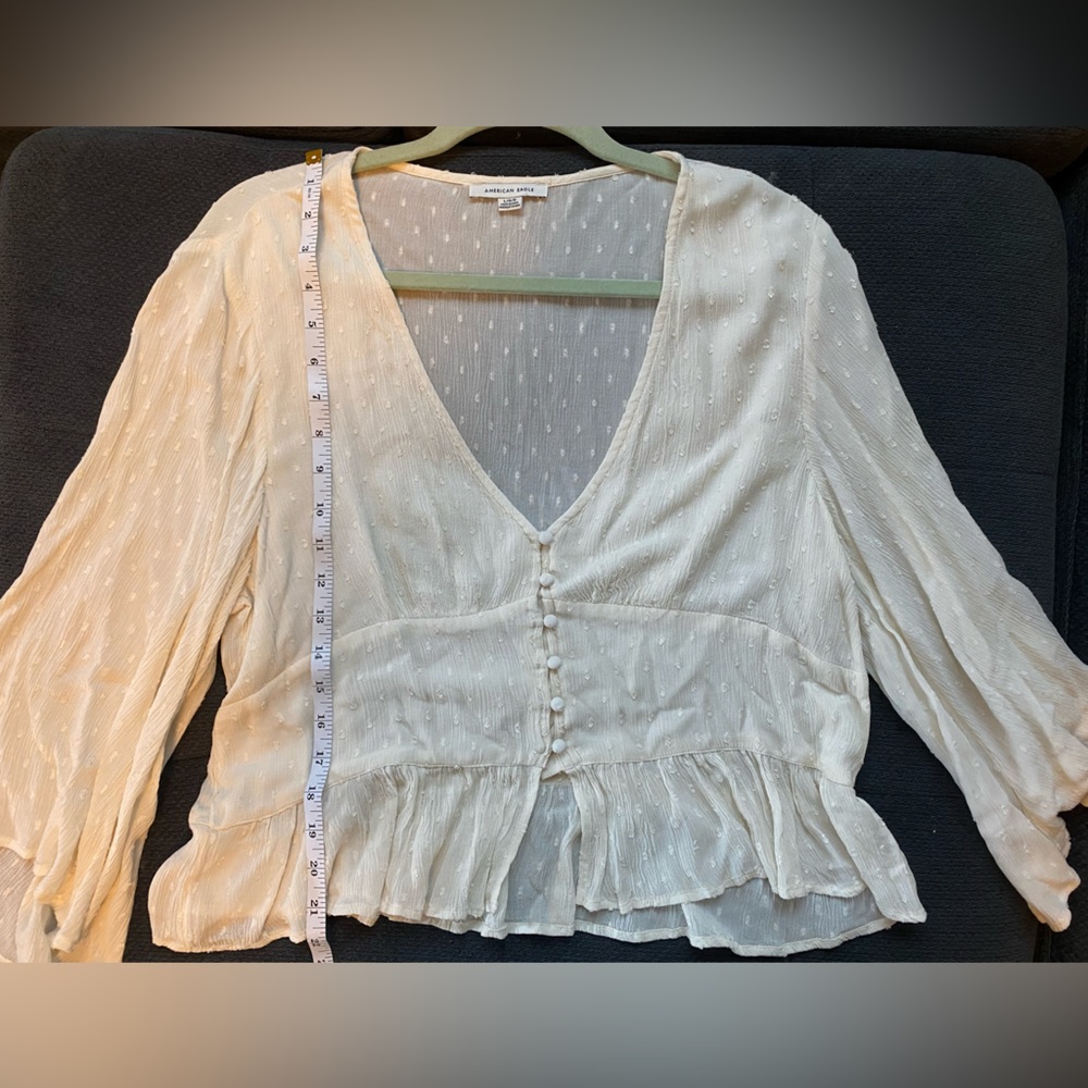 American Eagle Beige Blouse. Size- Large. - Picture 7 of 9